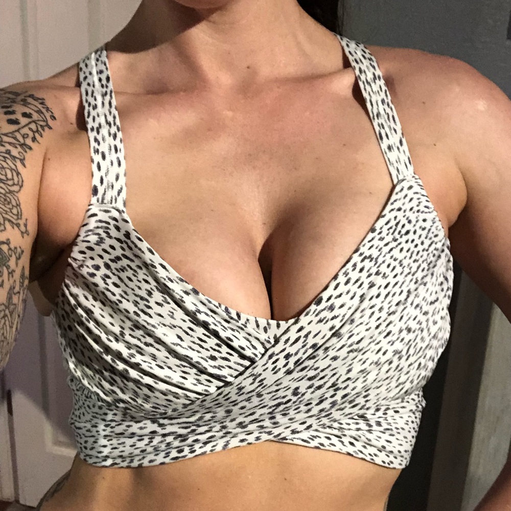 Lululemon “Wrap It Up” Crop 🍋